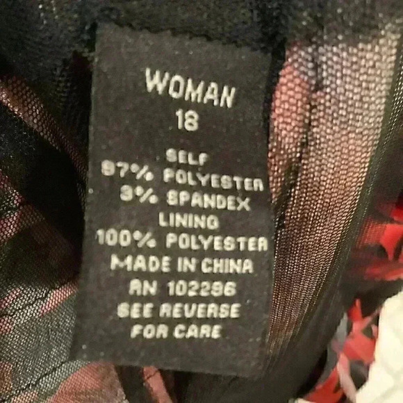 #215 Dress barn Woman Red Layered Dress Size 18 - Picture 6 of 6